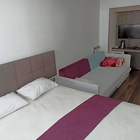 Otel Garra 3*