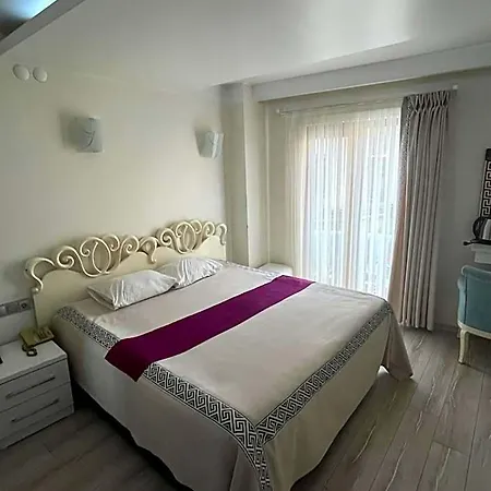 Otel Garra 3*